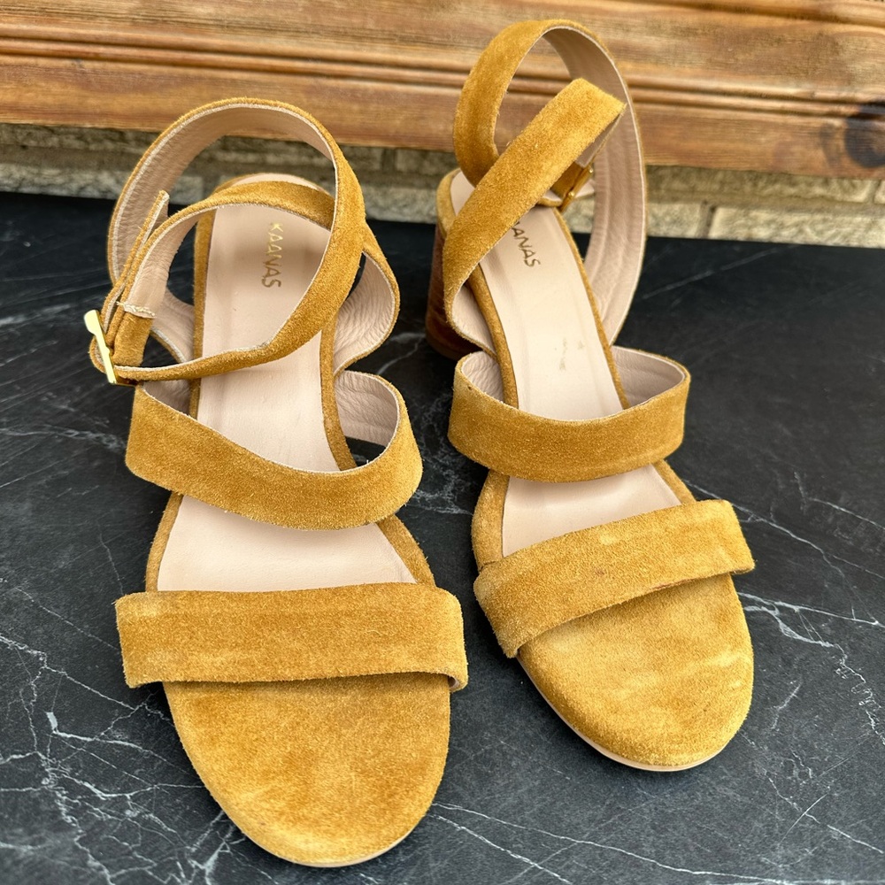 KAANAS Noosa Strappy sandal in Mustard size 8